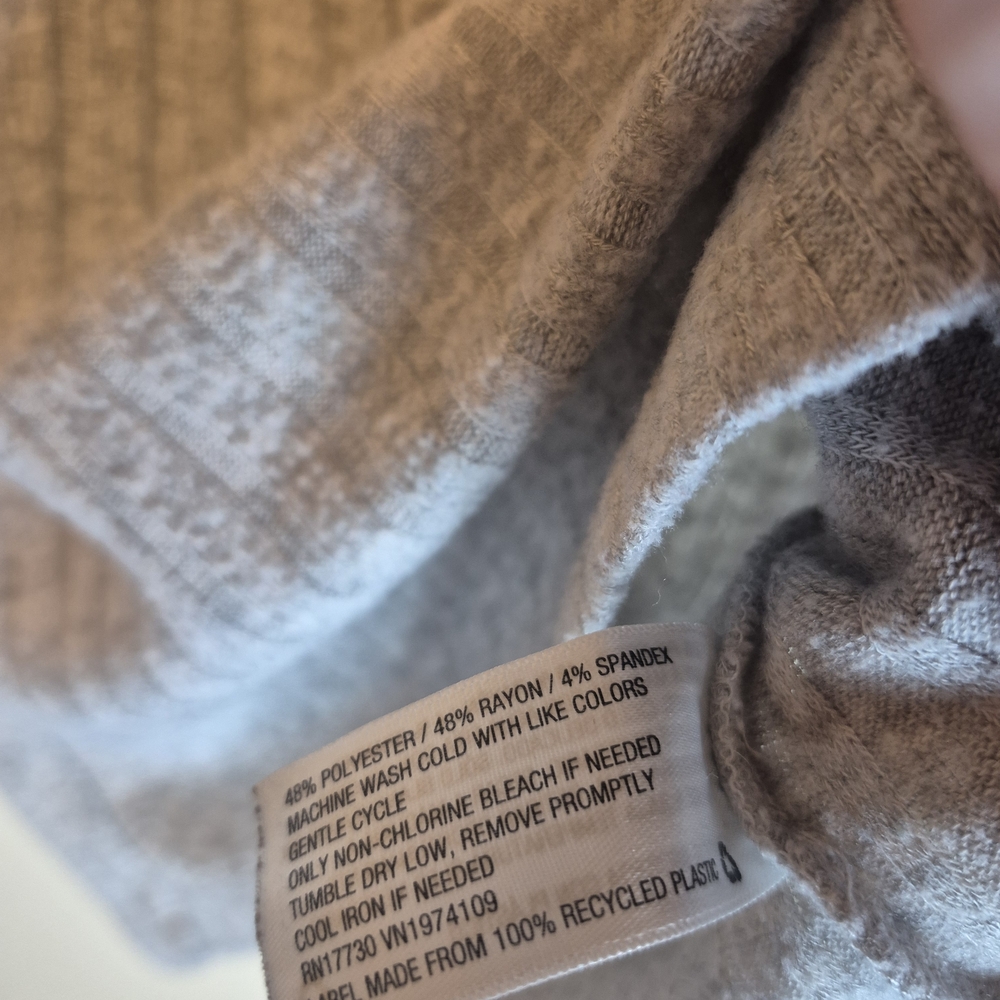Light Gray Ribbed Henley Long Sleeve Top - Picture 6 of 11